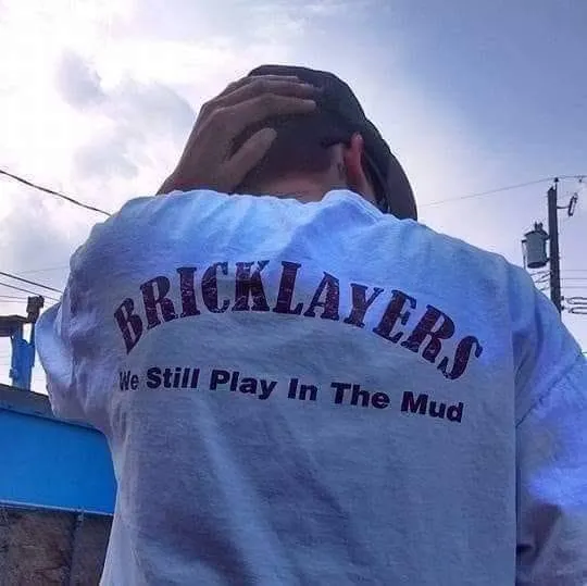 A Stone by the Sea craftsman's Bricklayers trade t-shirt